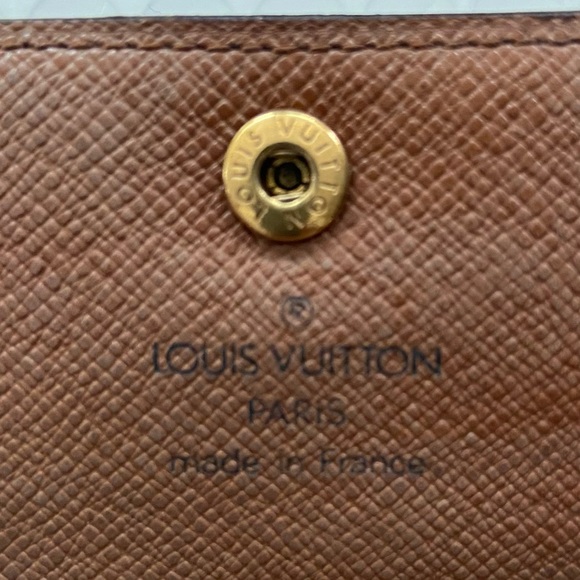 Louis Vuitton Monogram 6 Hook Key Holder - Picture 6 of 13